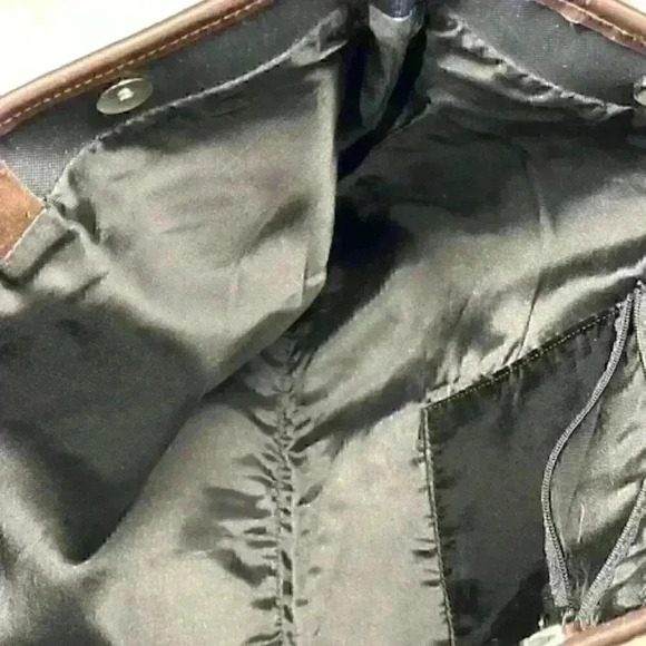 NWOT!  Decarhe Satchel/Tote/Bag Vinyl with Leather Trim Black/Brown - Picture 6 of 10